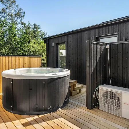 Сasa de vacaciones Front In *