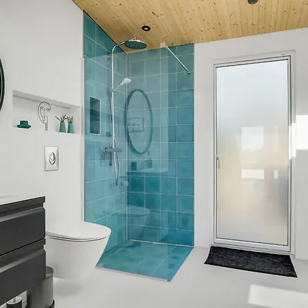 Front In Dom wakacyjny *